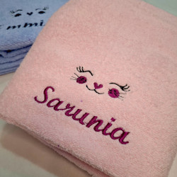 kolorowy ręcznik z imieniem dziecka personalizowany